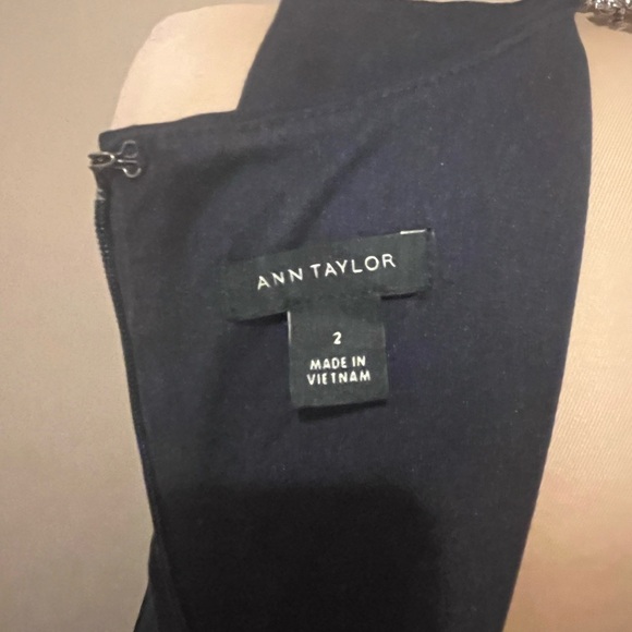 Ann Taylor Navy Laser Cut Scalloped Hem Shift Dress, size 2 - Picture 6 of 8